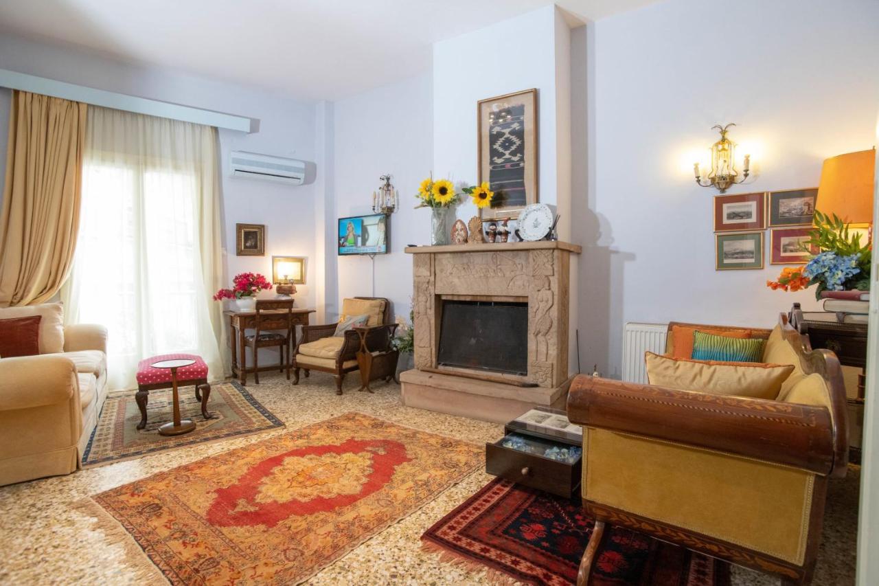 Marina'S Bright Getaway - Nafplio Center House Appartement Buitenkant foto