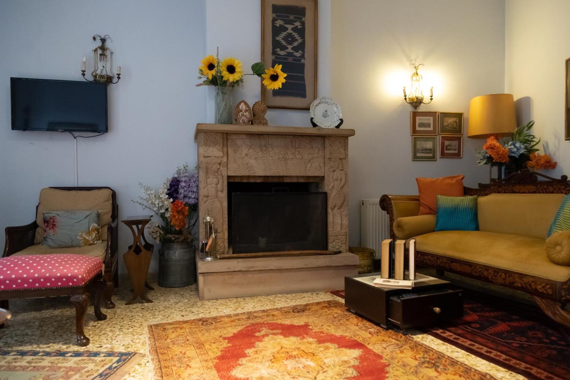 Marina'S Bright Getaway - Nafplio Center House Appartement Buitenkant foto
